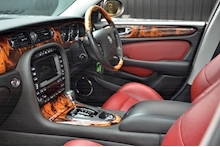 Jaguar XJ8 Sport Premium 3.5 V8 + 3 Former Keepers + 16 Services + Rare Spec - Thumb 7