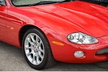 Jaguar XKR XKR 4.0 V8 Supercharged - Thumb 16