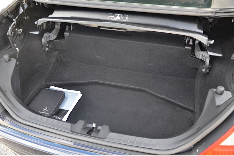 Mercedes-Benz SLK 280 2 Lady Owners + FSH + Designo Leather Roll Bars + AirScarf Image 32