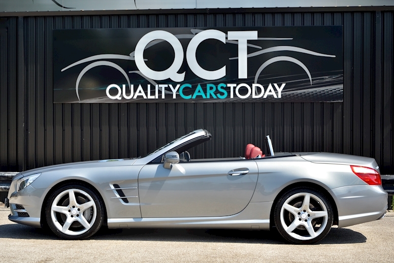 Mercedes-Benz SL 350 AMG Sports Pack + Panoramic Roof + Air Scarf + 10 Services Image 1