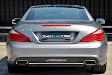 Mercedes-Benz SL 350 AMG Sports Pack + Panoramic Roof + Air Scarf + 10 Services - Thumb 4