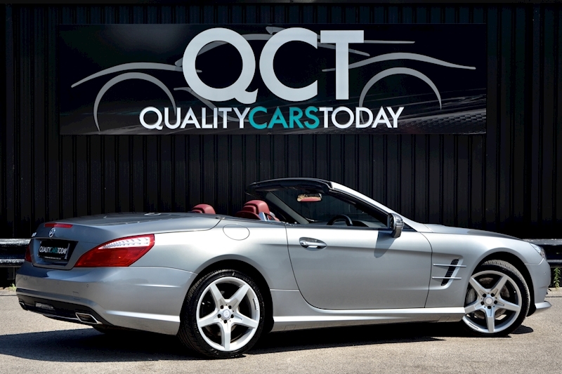 Mercedes-Benz SL 350 AMG Sports Pack + Panoramic Roof + Air Scarf + 10 Services Image 11
