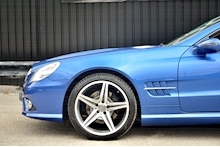 Mercedes-Benz SL 350 Designo Colour + Panoramic Roof + AMG Styling + Huge Spec - Thumb 24