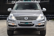 SsangYong Rexton EX Auto 2.0 Diesel Automatic 7 Seats + FSH + Nav + Reverse Cam - Thumb 3