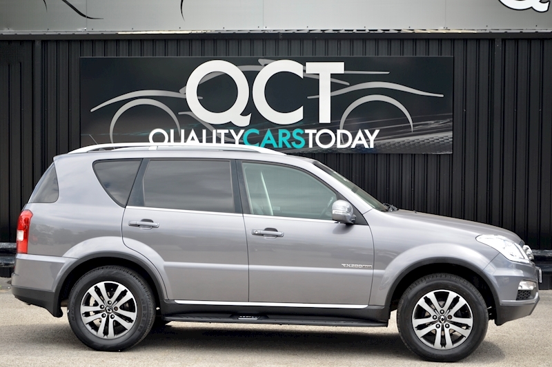 SsangYong Rexton EX Auto 2.0 Diesel Automatic 7 Seats + FSH + Nav + Reverse Cam Image 5