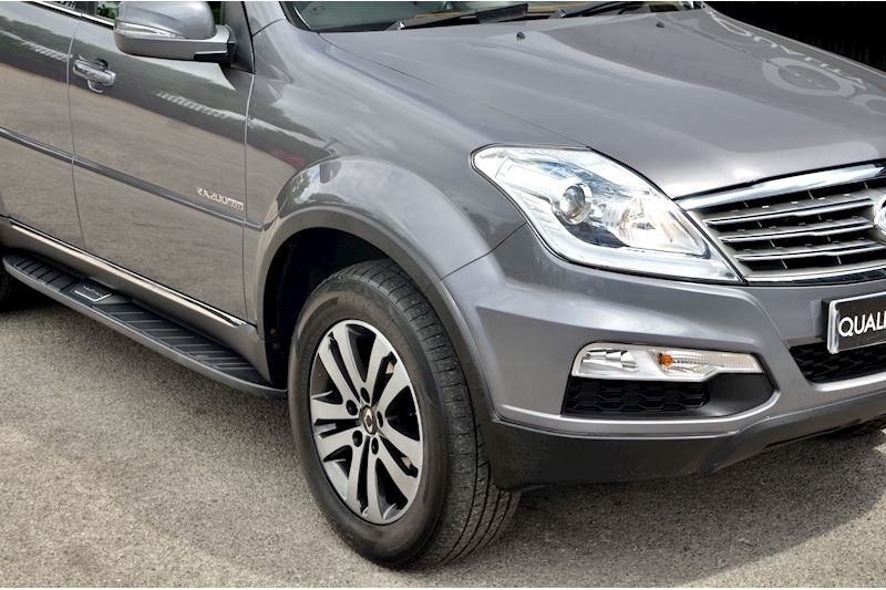 SsangYong Rexton EX Auto 2.0 Diesel Automatic 7 Seats + FSH + Nav + Reverse Cam Image 15