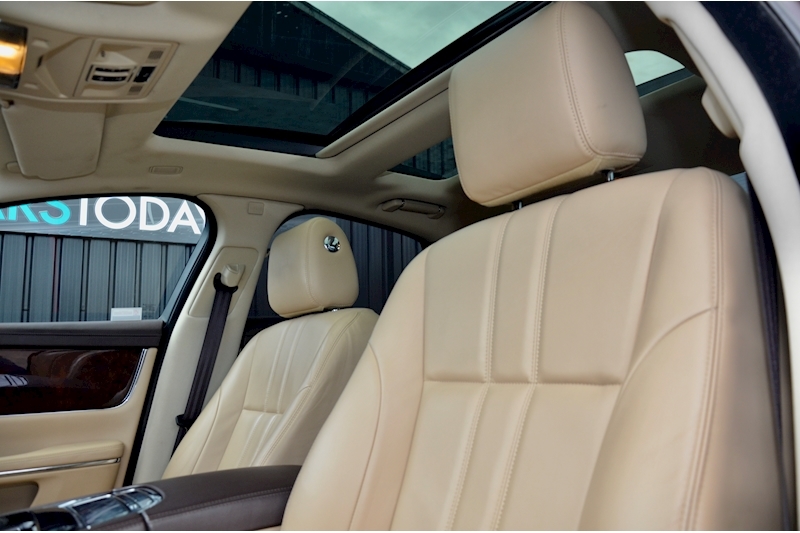 Jaguar XJ Premium Luxury Previously Supplied by Ourselves + Rare Spec + Major Jaguar Service Jan 2022 Image 39