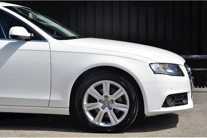 Audi A4 Avant SE 1.8 TFSI Automatic + 1 Driver from New + Fully Documented History + High Spec Image 12