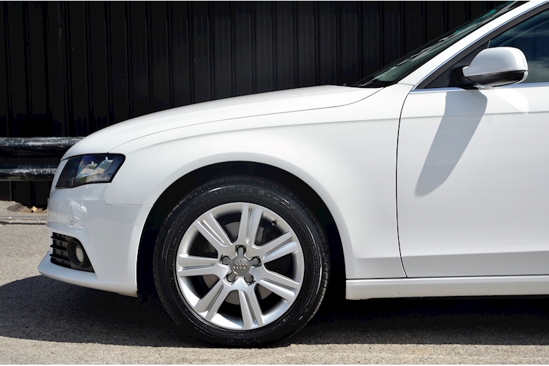 Audi A4 Avant SE 1.8 TFSI Automatic + 1 Driver from New + Fully Documented History + High Spec Image 27