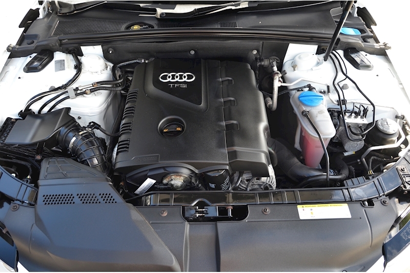 Audi A4 Avant SE 1.8 TFSI Automatic + 1 Driver from New + Fully Documented History + High Spec Image 39