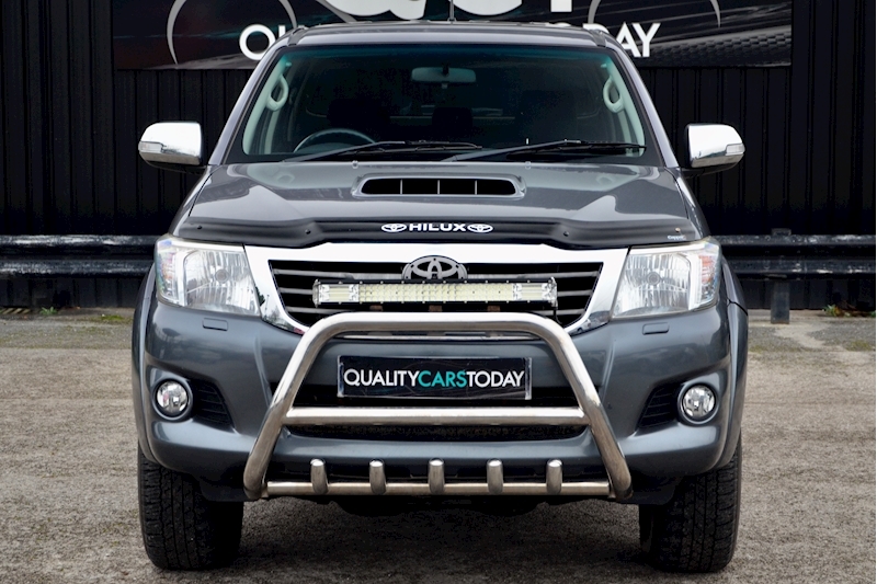 Toyota Hilux Invincible 2 Former Keepers + No VAT Image 3