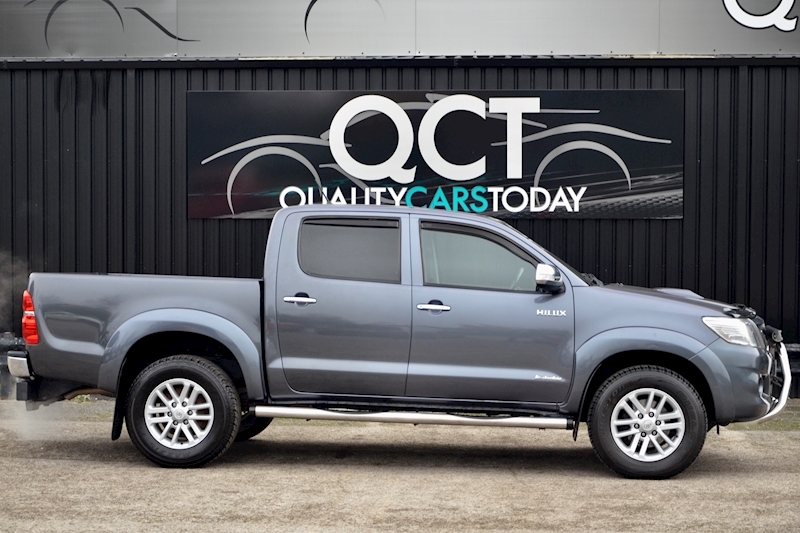 Toyota Hilux Invincible 2 Former Keepers + No VAT Image 4