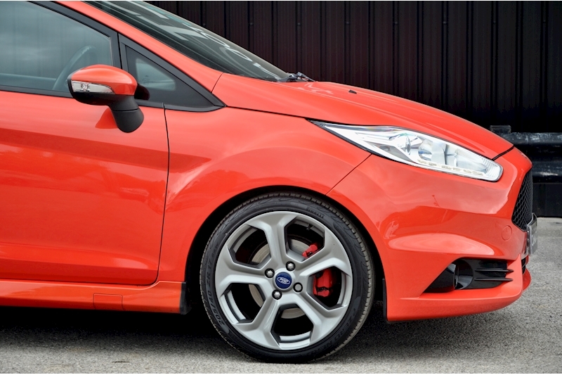 Ford Fiesta ST-3 Mountune 215 Special Molten Orange + ST Style Pack + Sat Nav Image 5