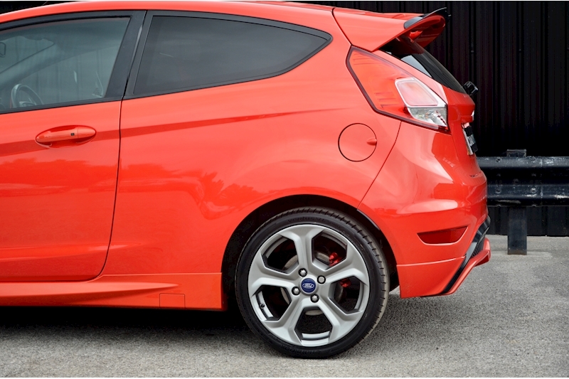 Ford Fiesta ST-3 Mountune 215 Special Molten Orange + ST Style Pack + Sat Nav Image 21