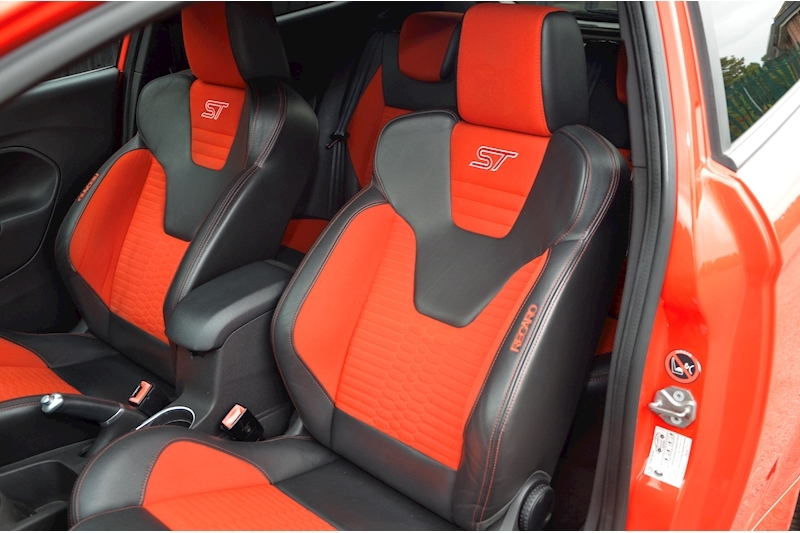 Ford Fiesta ST-3 Mountune 215 Special Molten Orange + ST Style Pack + Sat Nav Image 29