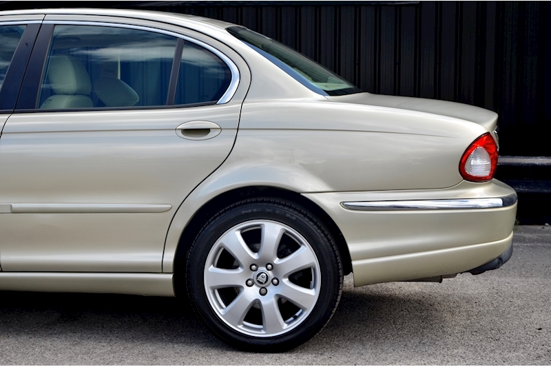 Jaguar X-Type 2.2d SE 1 Owner From New + Full Service History + Sat Nav + Heated Seats Image 32