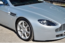 Aston Martin Vantage 4.3 V8 Coupe 2dr Petrol Manual Euro 4 (380 bhp) - Thumb 15
