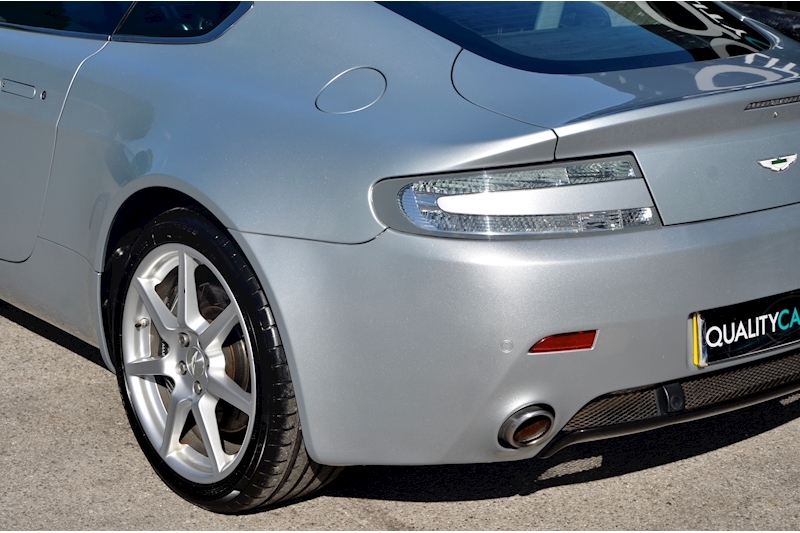 Aston Martin Vantage 4.3 V8 Coupe 2dr Petrol Manual Euro 4 (380 bhp) Image 28