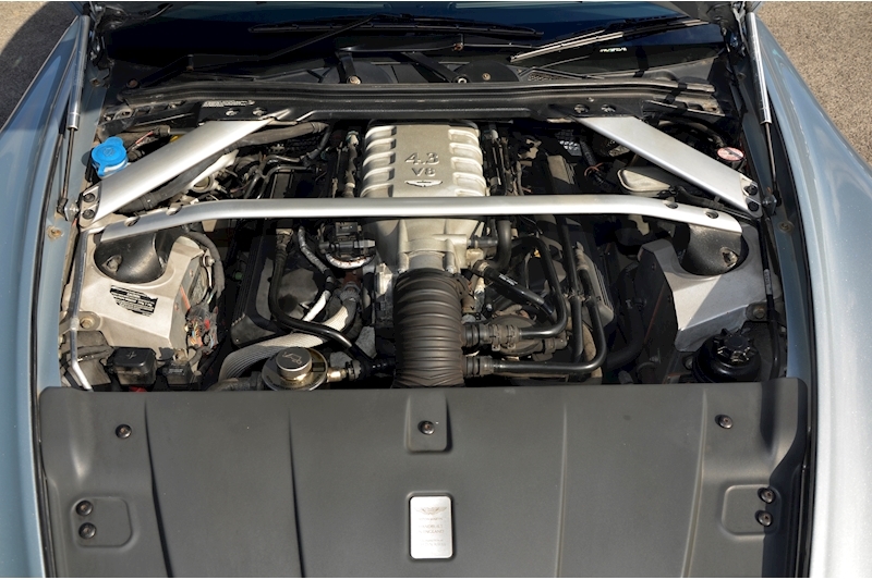 Aston Martin Vantage 4.3 V8 Coupe 2dr Petrol Manual Euro 4 (380 bhp) Image 37