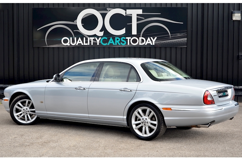 Jaguar XJ 3.0 XJ6 Sovereign Saloon 4dr Petrol Automatic (249 g/km, 240 bhp) Image 5