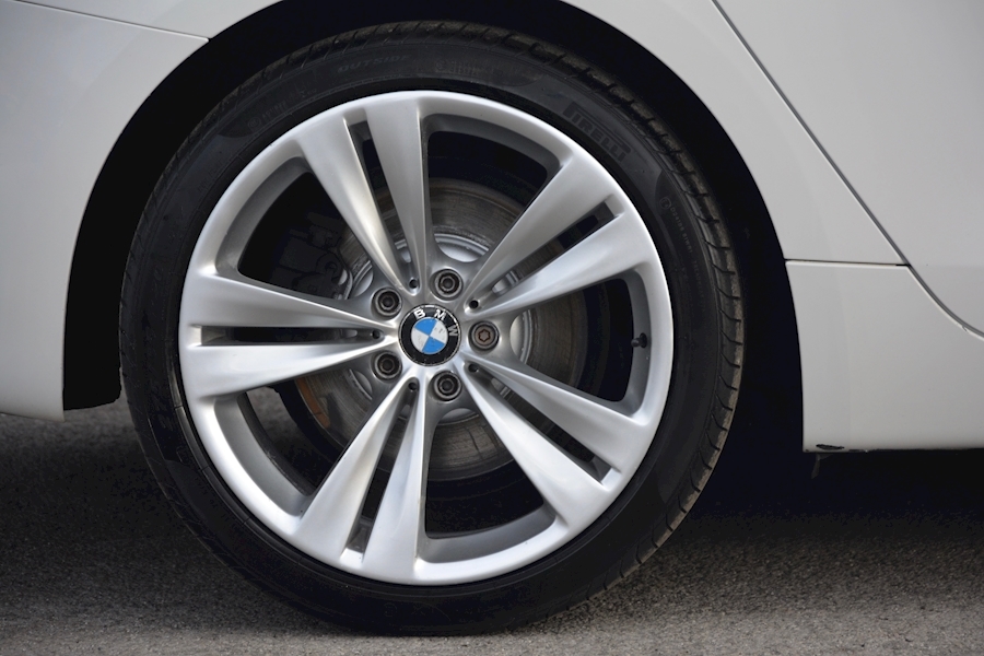 BMW 530d Gran Turismo GT *Massive Spec + Over £10k Cost Options* Image 41