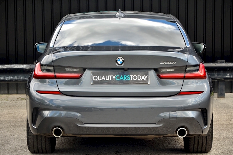 BMW 330i M Sport Privately Owned + Full BMW Main Dealer History Image 4