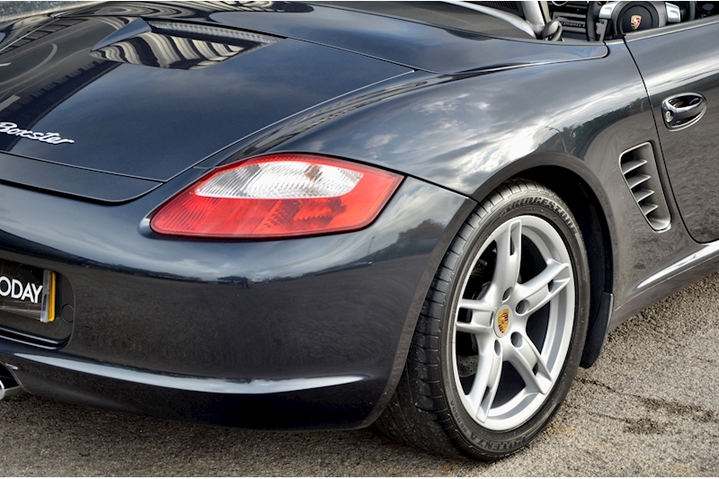 Porsche Boxster Manual + PASM + BOSE + Heated Seats Image 11