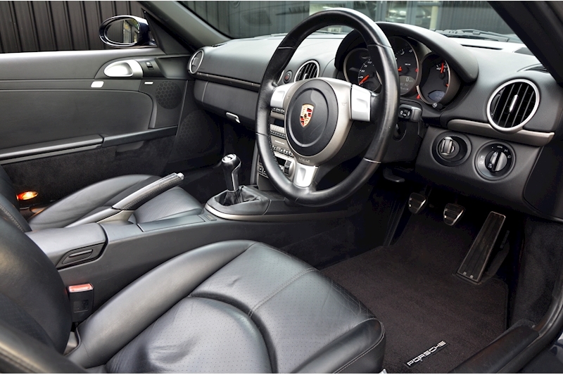 Porsche Boxster Manual + PASM + BOSE + Heated Seats Image 4