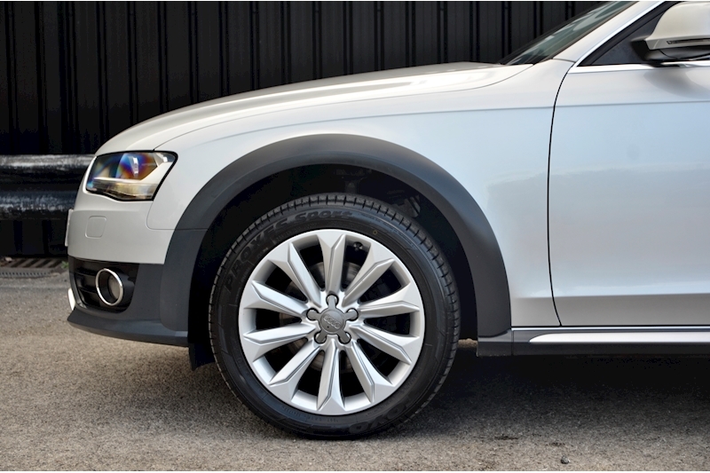 Audi A4 Allroad 2.0 TDI Quattro Automatic + 2 Former Keepers + Fully Documented History Image 25