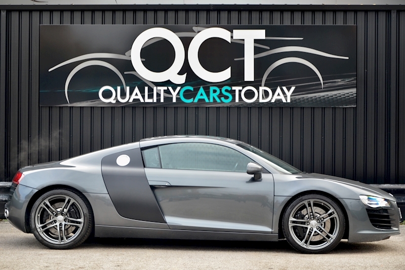 Audi R8 4.2 V8 Manual Rare Manual + 2 Former Keepers + Full Service History Image 6