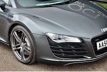 Audi R8 4.2 V8 Manual Rare Manual + 2 Former Keepers + Full Service History - Thumb 27