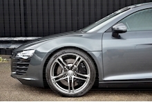 Audi R8 4.2 V8 Manual Rare Manual + 2 Former Keepers + Full Service History - Thumb 29