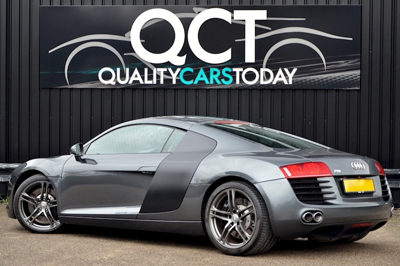 Audi R8 4.2 V8 Manual Rare Manual + 2 Former Keepers + Full Service History Image 9