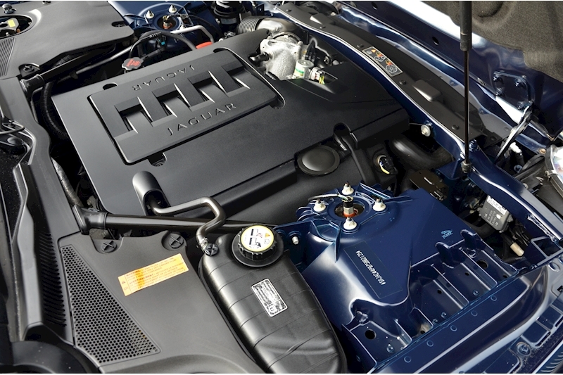 Jaguar XK 4.2 V8 Convertible 2dr Petrol Auto Euro 4 (300 ps) Image 36