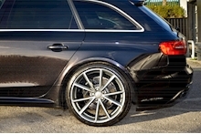 Audi RS4 Avant Audi Warranty + Sports Pack + Driver Assistance Pack + B&O + Carbon Interior + Carbon Engine Bay - Thumb 13