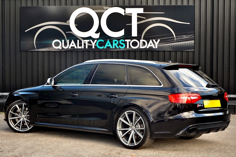 Audi RS4 Avant Audi Warranty + Sports Pack + Driver Assistance Pack + B&O + Carbon Interior + Carbon Engine Bay Image 5