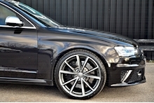 Audi RS4 Avant Audi Warranty + Sports Pack + Driver Assistance Pack + B&O + Carbon Interior + Carbon Engine Bay - Thumb 37