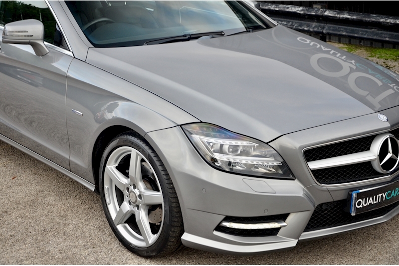 Mercedes-Benz CLS 350 Sport 1 Owner + Full MB Dealer History + Luxury Pack + Sunroof Image 17