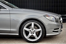 Mercedes-Benz CLS 350 Sport 1 Owner + Full MB Dealer History + Luxury Pack + Sunroof - Thumb 16