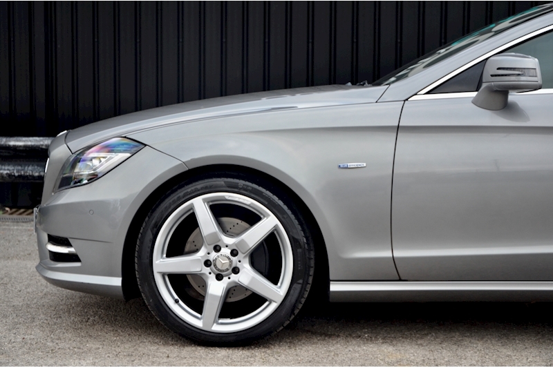 Mercedes-Benz CLS 350 Sport 1 Owner + Full MB Dealer History + Luxury Pack + Sunroof Image 20