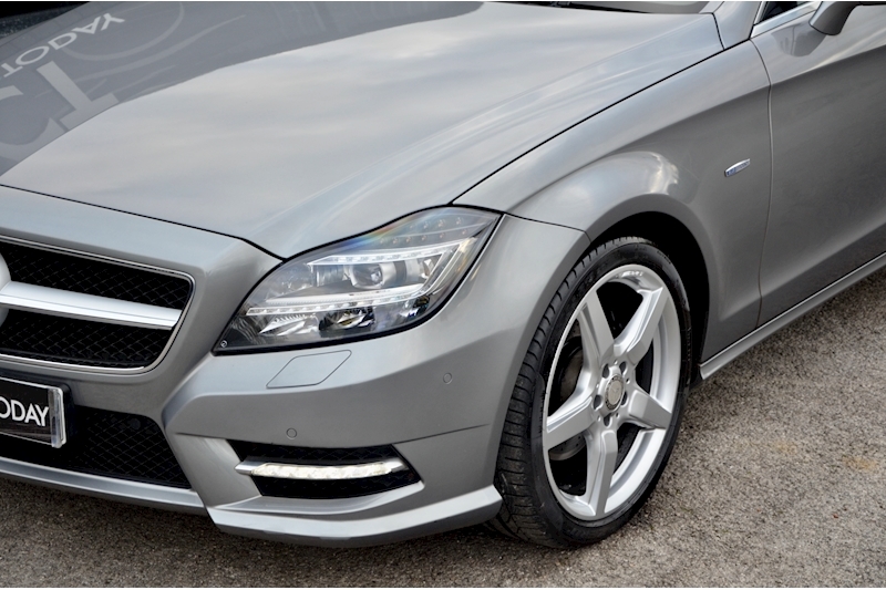 Mercedes-Benz CLS 350 Sport 1 Owner + Full MB Dealer History + Luxury Pack + Sunroof Image 19