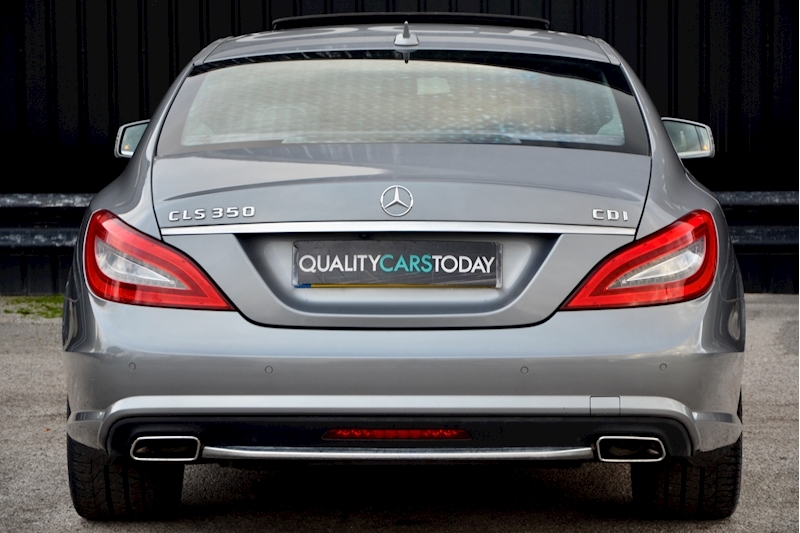 Mercedes-Benz CLS 350 Sport 1 Owner + Full MB Dealer History + Luxury Pack + Sunroof Image 4