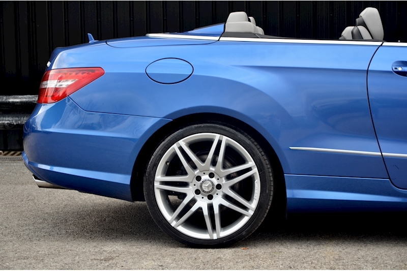 Mercedes-Benz E350 Sport Convertible Designo Mauritius Blue + Air Scarf + Heated Seats + 19 inch wheels Image 17
