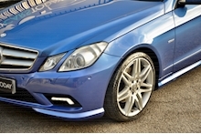 Mercedes-Benz E350 Sport Convertible Designo Mauritius Blue + Air Scarf + Heated Seats + 19 inch wheels - Thumb 27