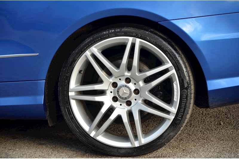 Mercedes-Benz E350 Sport Convertible Designo Mauritius Blue + Air Scarf + Heated Seats + 19 inch wheels Image 32