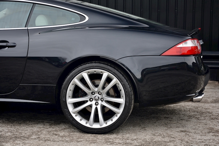 Jaguar XKR 4.2 V8 Supercharged *High Spec + Full Jaguar History+Just 13,900 Miles* Image 15