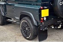 Land Rover Defender 90 Chelsea Truck Wide Track Defender 90 Chelsea Truck Wide Track 2.2 3dr SUV Manual Diesel - Thumb 40