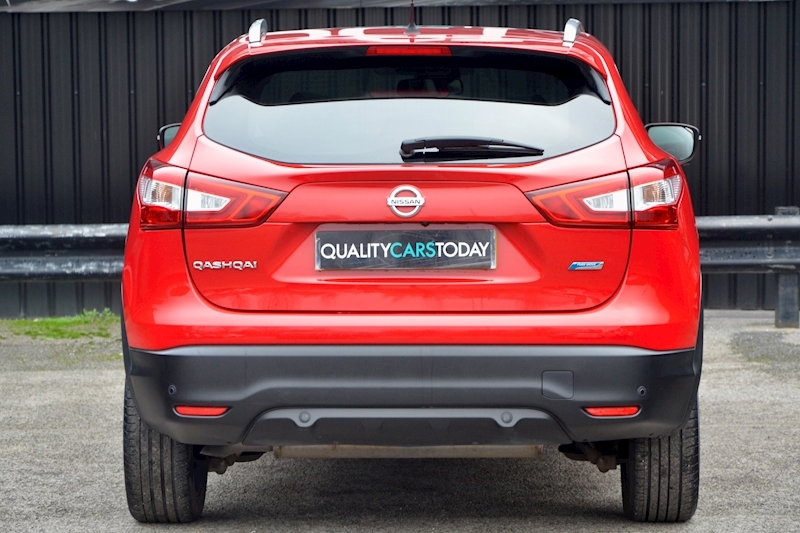 Nissan Qashqai Tekna Qashqai Tekna 1.5 5dr SUV Manual Diesel Image 4