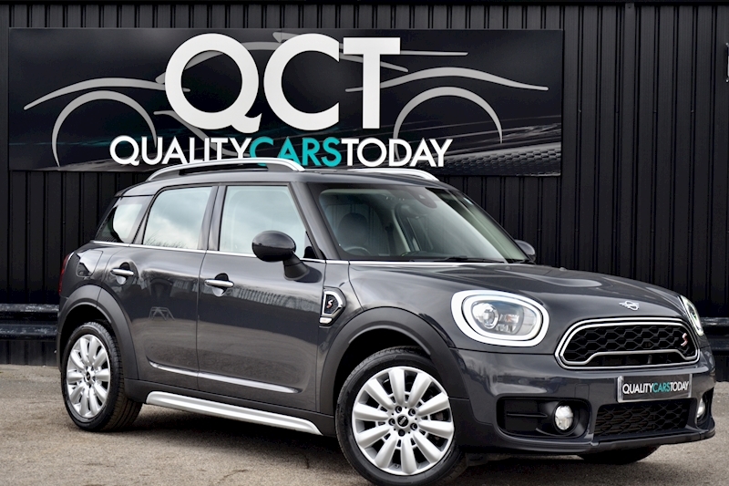 MINI Countryman Cooper S Automatic + CHILI Pack + Navigation Plus Pack + Heated Seats Image 0