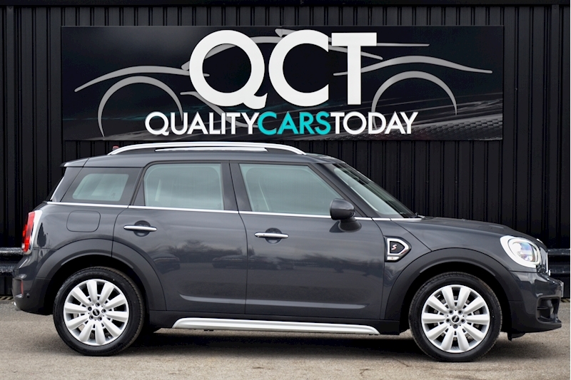 MINI Countryman Cooper S Automatic + CHILI Pack + Navigation Plus Pack + Heated Seats Image 5